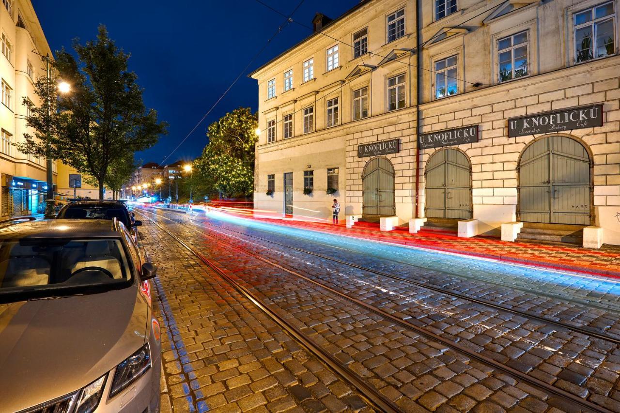 Downtown Suites Mala Strana Prága Kültér fotó