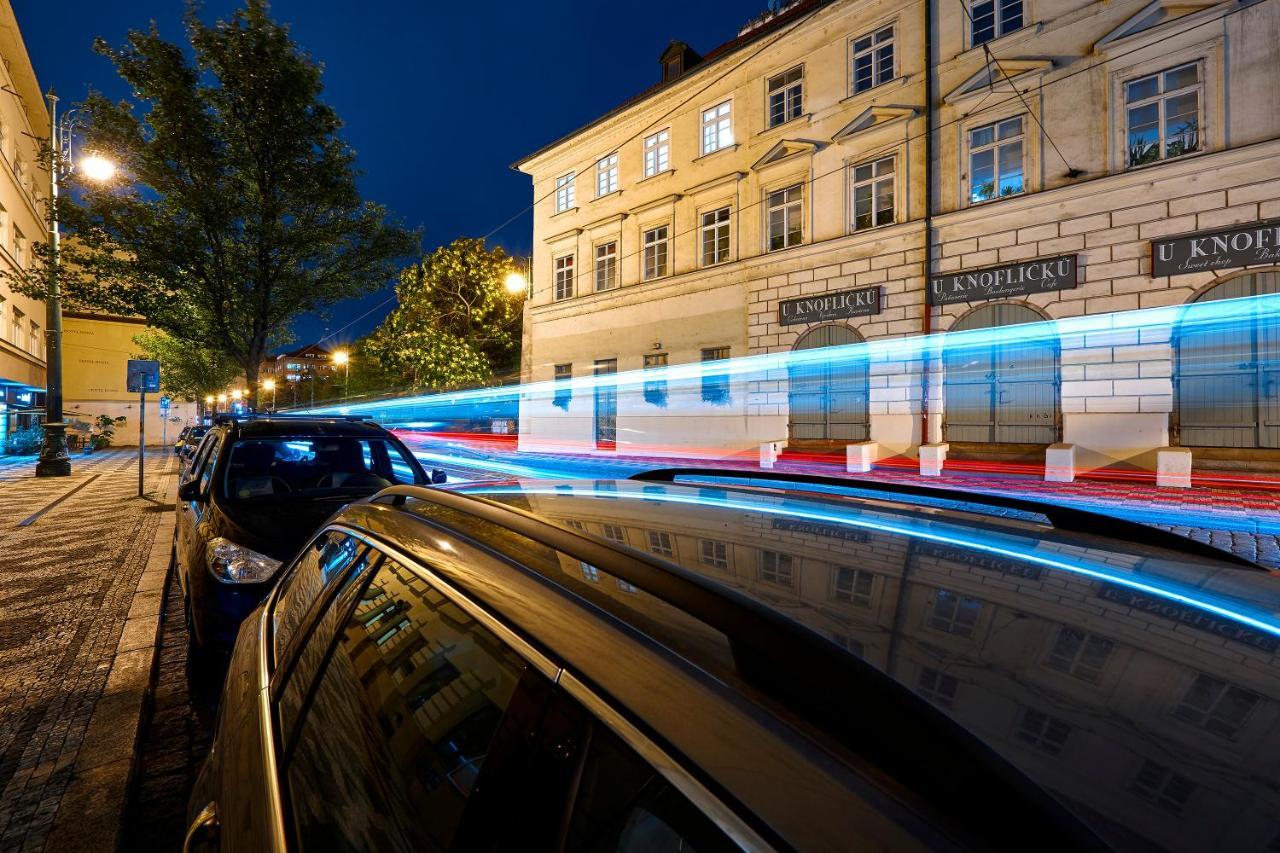 Downtown Suites Mala Strana Prága Kültér fotó